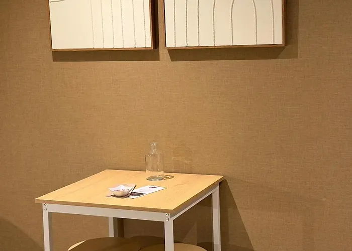 Lägenhet Du 4 - Parking Prive Gratuit *