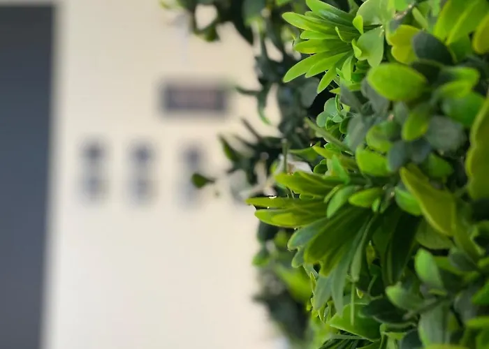 Du 4 - Parking Prive Gratuit Reims